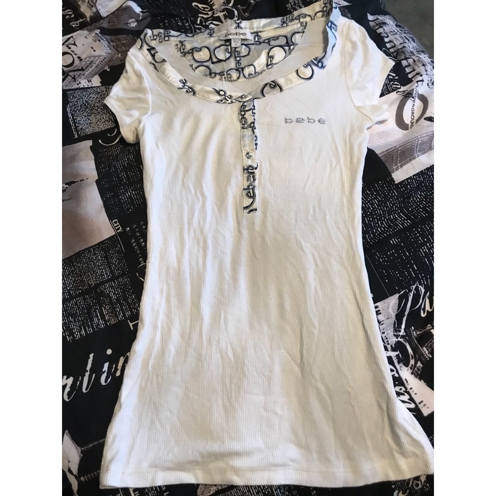 ✨LAST CHANCE TO BUY✨Bebe T-shirt